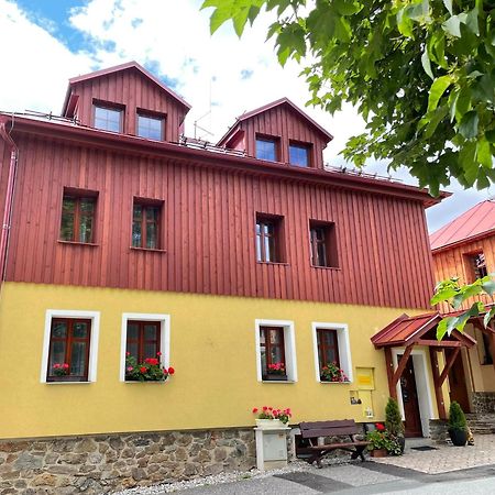 Chalupa Pohádka Zelezna Ruda Exterior foto
