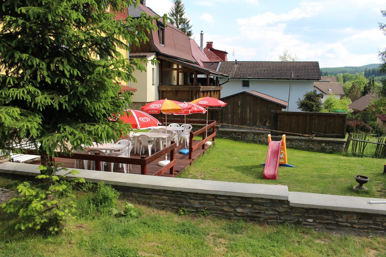 Chalupa Pohádka Zelezna Ruda Exterior foto